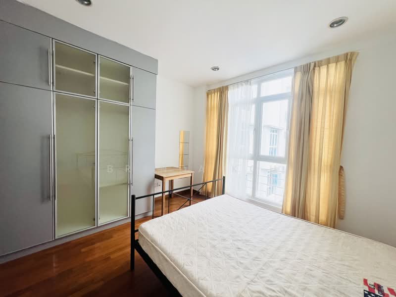 The Champagne, 380 Changi Road, 3 Bedrooms, 1,119 sqft, Apartment For Rent, by Brenda Koh, 500068002 - Bedroom - PropertyGuru.com.sg