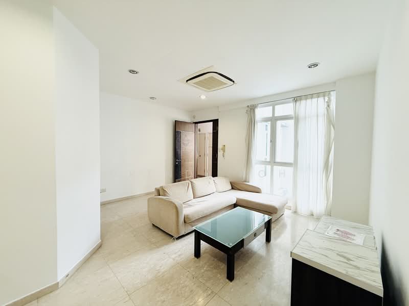 The Champagne, 380 Changi Road, 3 Bedrooms, 1,119 sqft, Apartment For Rent, by Brenda Koh, 500068002 - Living Room - PropertyGuru.com.sg