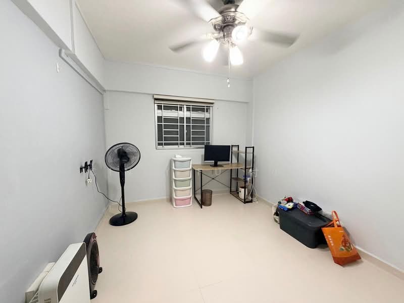 114 Ang Mo Kio Avenue 4, 114 Ang Mo Kio Avenue 4, 2 Bedrooms, 796 sqft, HDB Flat For Rent, by Cindy Fu 付小姐, 500068005 - Study - PropertyGuru.com.sg