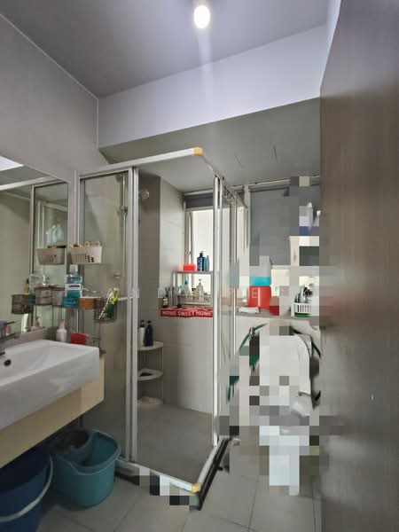 588B Ang Mo Kio Street 52 HDB Flat For Sale at S$ 1,280,000 | PropertyGuru Singapore - Bathroom