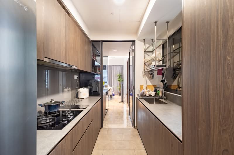 Midtown Modern, 16 Tan Quee Lan Street, 4 Bedrooms, 1,808 sqft, Condominium For Sale, by Vevien Ong, 500068016 - Kitchen - PropertyGuru.com.sg