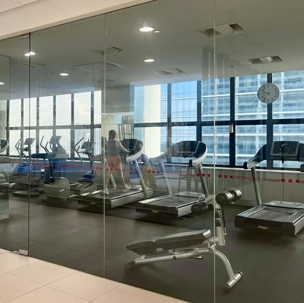 International Plaza Apartment For Sale at S$ 1,480,000 | PropertyGuru Singapore - Gym