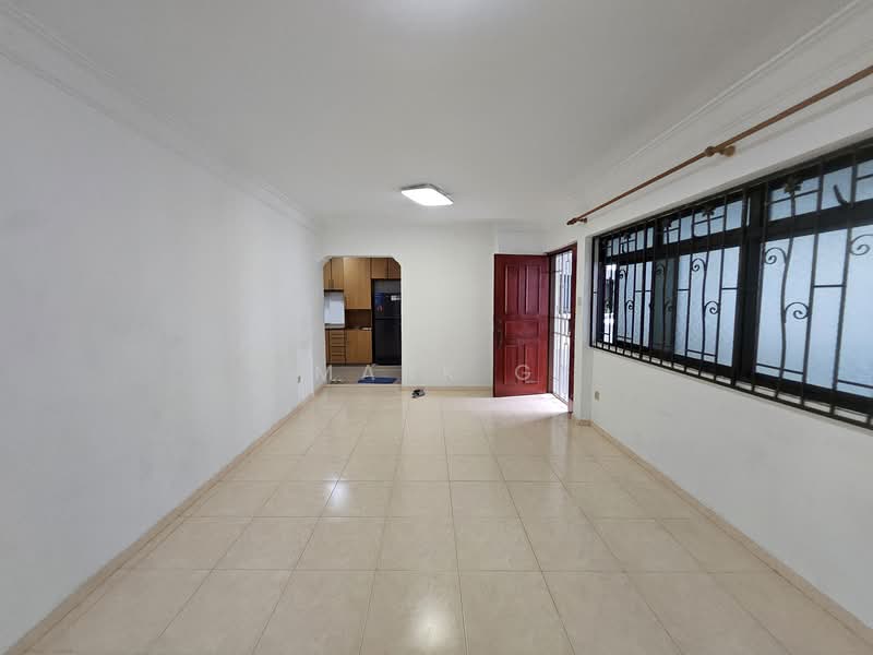692B Choa Chu Kang Crescent, 692B Choa Chu Kang Crescent, 3 Bedrooms, 968 sqft, HDB Flat For Rent, by Mark G, 500068056 - Living Room - PropertyGuru.com.sg