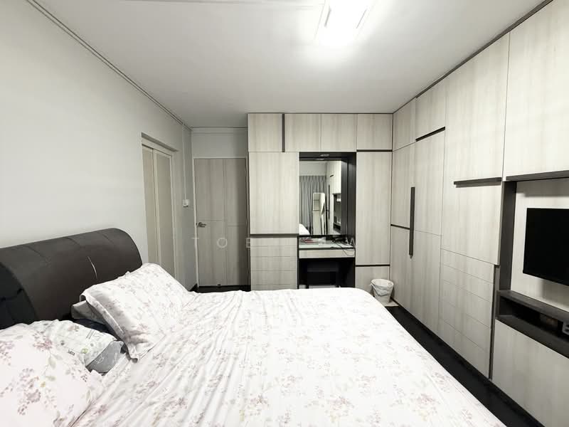 231 Bishan Street 23 HDB Flat For Sale at S$ 1,328,000 | PropertyGuru Singapore - Bedroom