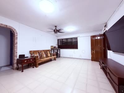 For Sale - 224 Serangoon Avenue 4