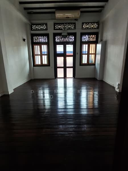 RETAILS FASHION/TAKEAWAY FOOD/OFFICE/GYM/YOGA, Kandahar Street, 2,598 sqft, Shop / Shophouse For Rent, by Desmiarti Desi, 500068098 - Interior - CommercialGuru.com.sg