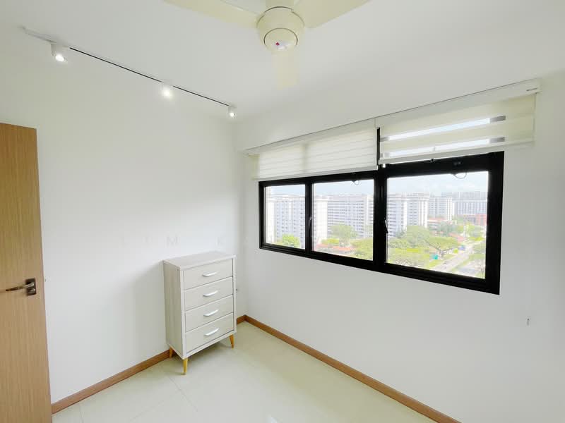 547A Bedok North Avenue 1, 547A Bedok North Avenue 1, 2 Bedrooms, 731 sqft, HDB Flat For Rent, by Lim Kai Vearn, 500068099 - Bedroom - PropertyGuru.com.sg