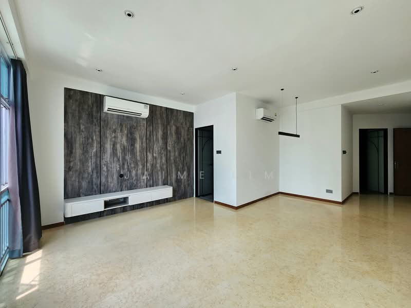 The Aston Condominium For Sale at S$ 1,250,000 | PropertyGuru Singapore - Living Room