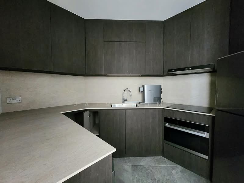 The Aston Condominium For Sale at S$ 1,250,000 | PropertyGuru Singapore - Kitchen