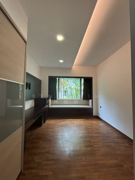 For Rent - The Raintree