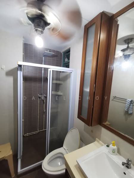 Changi Green, 712 Upper Changi Road East, 3 Bedrooms, 1,216 sqft, Condominium For Rent, by Daniel Choy, 500068114 - Bathroom - PropertyGuru.com.sg