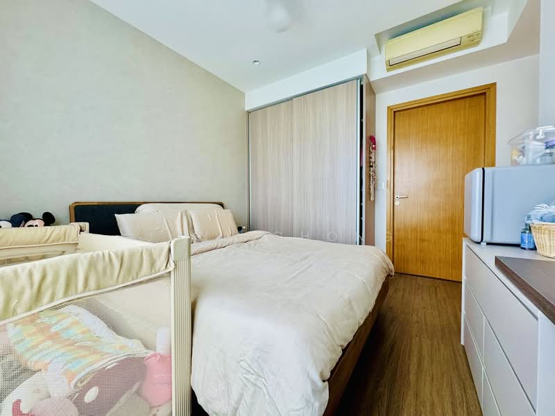 The Vales Condominium For Sale at S$ 1,268,000 | PropertyGuru Singapore - Bedroom