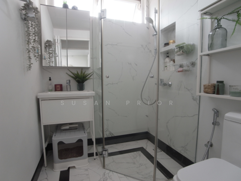 Joo Chiat/ Still/ Langsat Perfect 1200 sf/ Lift Apartment For Sale at S$ 2,300,000 | PropertyGuru Singapore - Bathroom