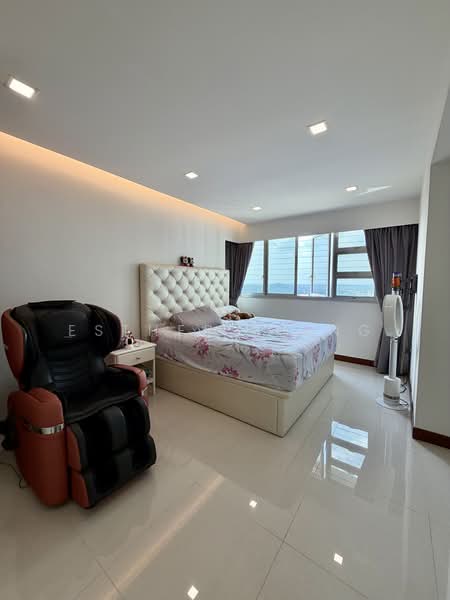 130B Lorong 1 Toa Payoh HDB Flat For Sale at S$ 1,100,000 | PropertyGuru Singapore - Bedroom