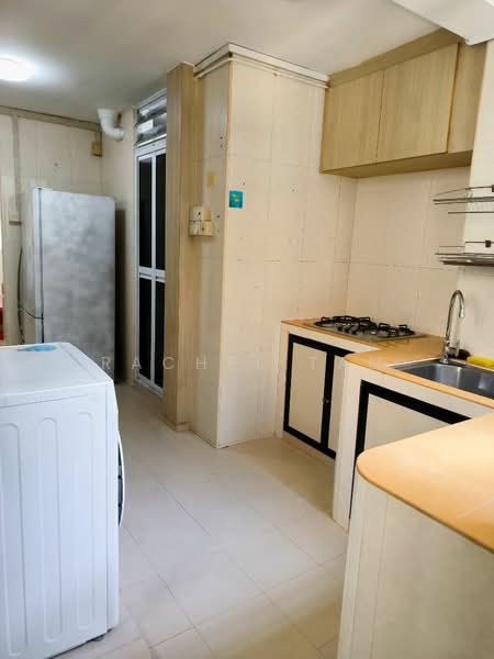 34 Jalan Bukit Ho Swee, 34 Jalan Bukit Ho Swee, 2 Bedrooms, 549 sqft, HDB Flat For Rent, by Rachel Tan, 500068164 - Kitchen - PropertyGuru.com.sg