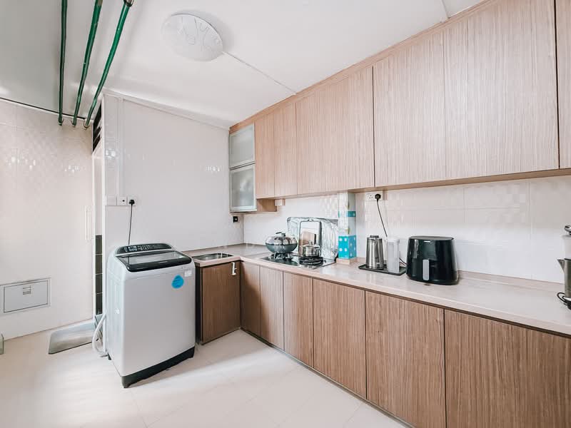 632 Veerasamy Road HDB Flat For Sale at S$ 850,000 | PropertyGuru Singapore - Kitchen