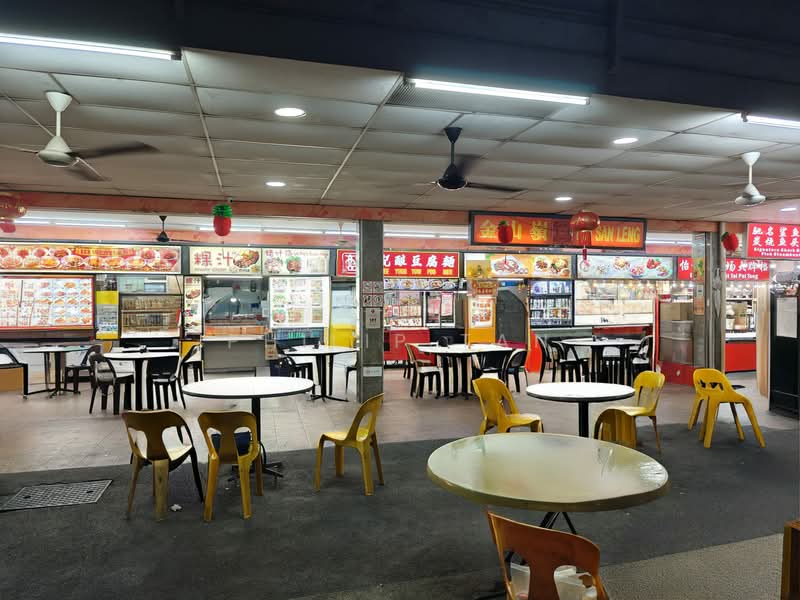 230 Ang Mo Kio Avenue 3, 230 Ang Mo Kio Avenue 3, Room Rental, 130 sqft, HDB Flat For Rent, by Philip Tan, 500068175 - Kim San Leng Coffeshop - PropertyGuru.com.sg