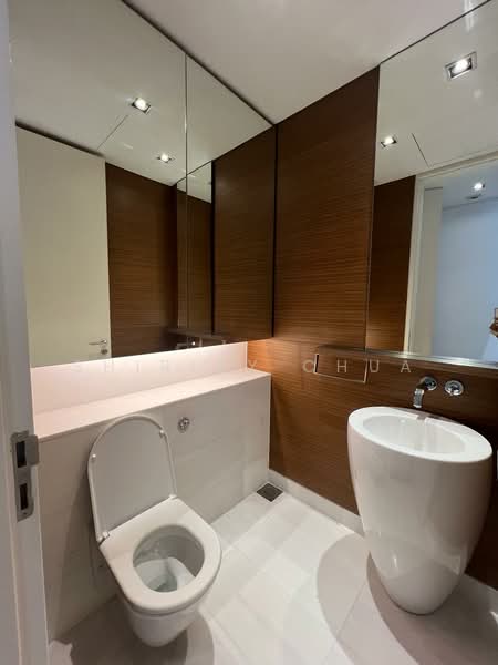 The Oliv @ Balmoral, 11C Balmoral Road, 4 Bedrooms, 3,337 sqft, Apartment For Rent, by Shirley Chua, 500068231 - Bathroom - PropertyGuru.com.sg