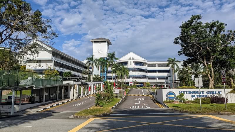 Detachable. Beautiful Regular Plot. KAP MRT. 1Km MGS, .12M Frontage. Dickson ☎️ 94.88.40.80 Semi-Detached House For Sale at S$ 11,000,000 | PropertyGuru Singapore - Exterior