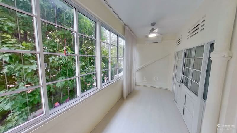 55 Tiong Bahru Road Walk-up Apartment For Sale at S$ 1,050,000 | PropertyGuru Singapore - Balcony