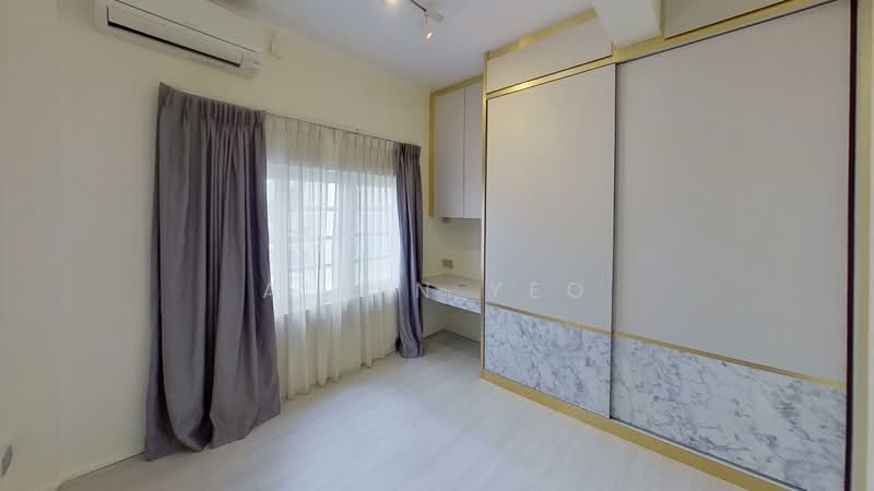55 Tiong Bahru Road Walk-up Apartment For Sale at S$ 1,050,000 | PropertyGuru Singapore - Bedroom