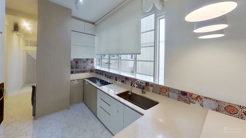 55 Tiong Bahru Road Walk-up Apartment For Sale at S$ 1,050,000 | PropertyGuru Singapore - Kitchen