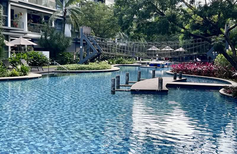 Hedges Park Condominium Condominium For Sale at S$ 1,049,900 | PropertyGuru Singapore - Marina pool