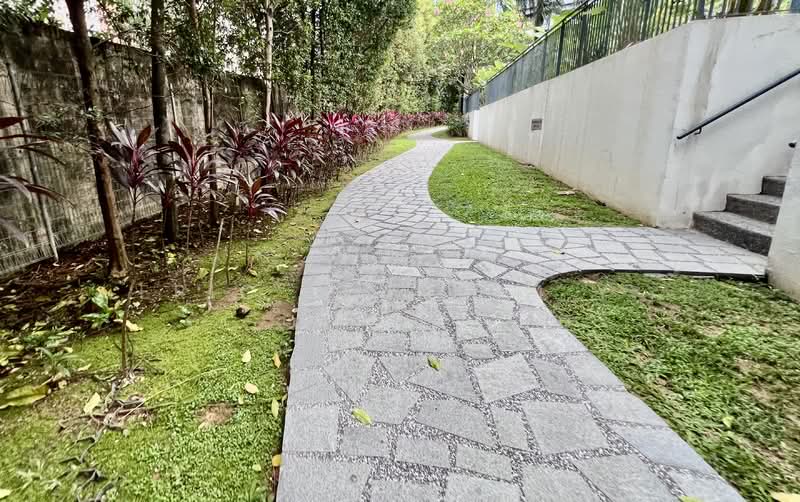 Hedges Park Condominium Condominium For Sale at S$ 1,049,900 | PropertyGuru Singapore - Jogging / walking tracks