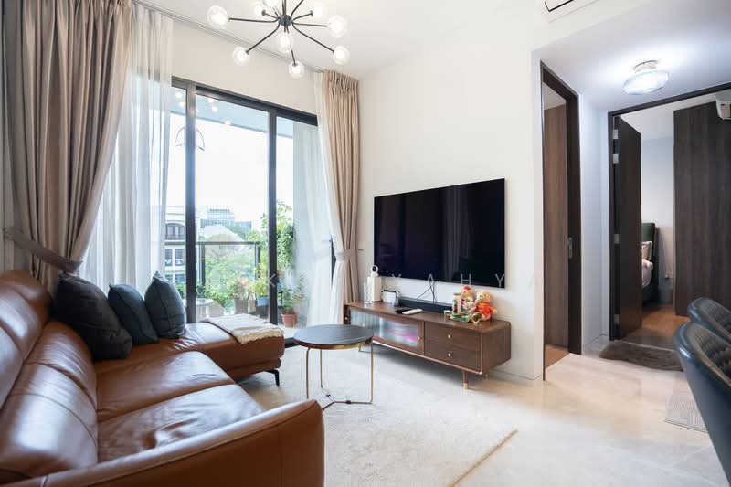 Juniper Hill Condominium For Sale at S$ 2,150,000 | PropertyGuru Singapore - Living Room