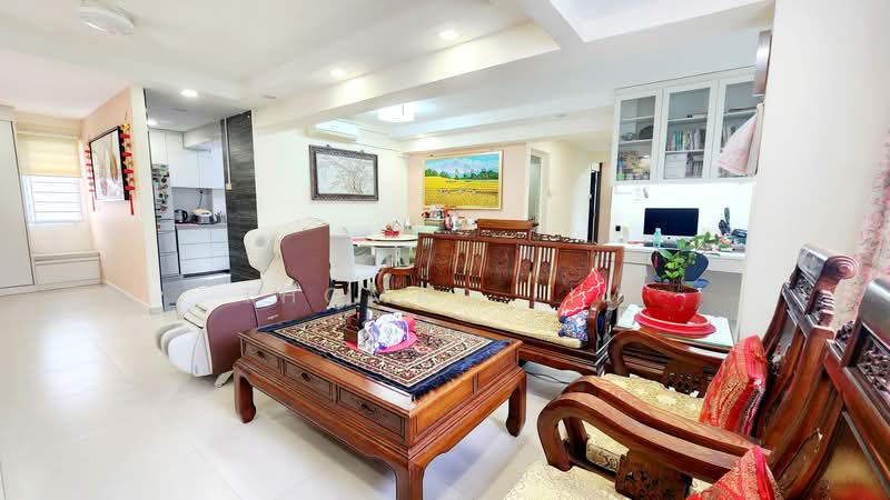 891B Woodlands Drive 50 HDB Flat For Sale at S$ 788,888 | PropertyGuru Singapore - Living Room
