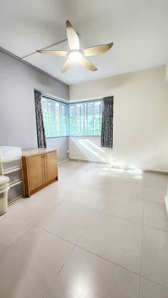 891B Woodlands Drive 50 HDB Flat For Sale at S$ 788,888 | PropertyGuru Singapore - Bedroom Two