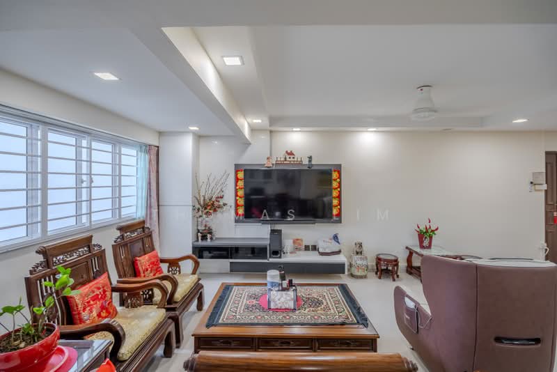 891B Woodlands Drive 50, 891B Woodlands Drive 50, 3 Bedrooms, 1,302 sqft, HDB Flat For Sale, by Thomas Lim, 500068244 - Living Room - PropertyGuru.com.sg