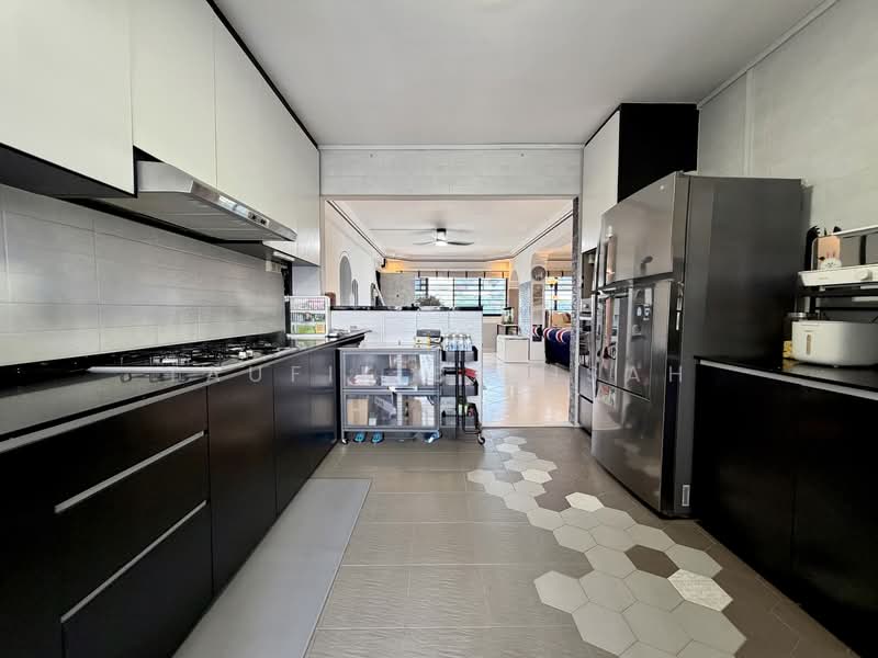 854 Jurong West Street 81 HDB Flat For Sale at S$ 610,000 | PropertyGuru Singapore