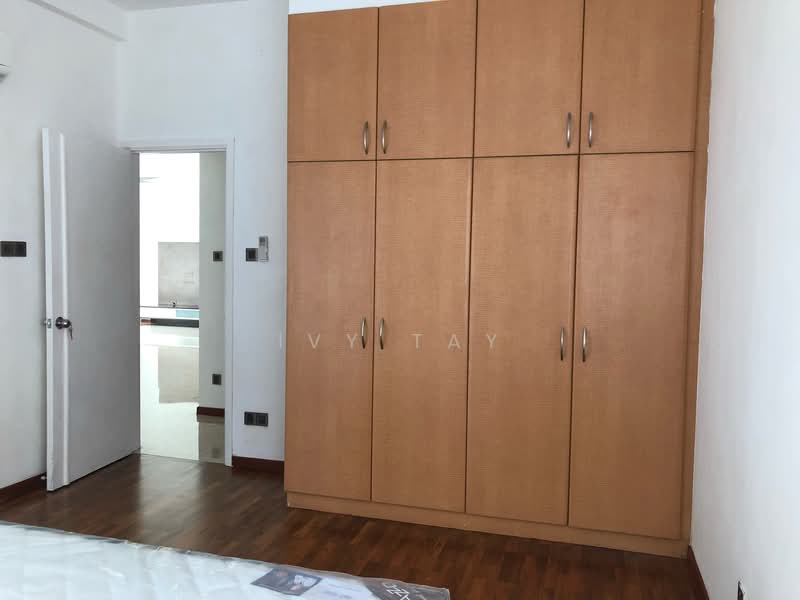 The Floravale, 220 Westwood Avenue, 3 Bedrooms, 1,324 sqft, Executive Condominium For Rent, by Ivy Tay, 500068269 - Master bedroom - PropertyGuru.com.sg