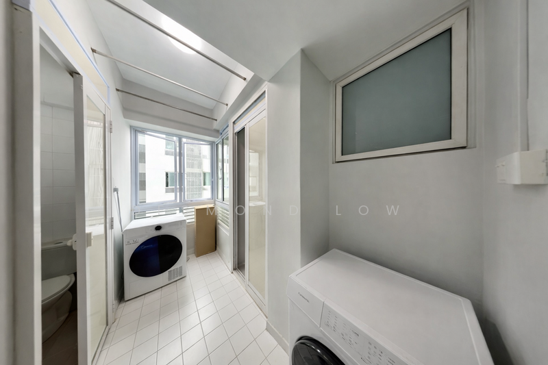 Dahlia Park Condo Condominium For Sale at S$ 1,600,000 | PropertyGuru Singapore - Bathroom