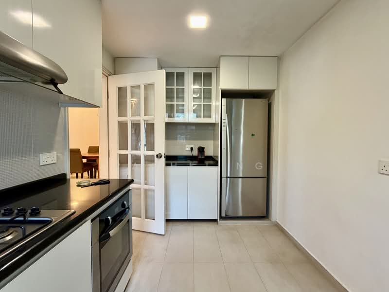 Holland Peak Condominium For Sale at S$ 3,300,000 | PropertyGuru Singapore - Kitchen