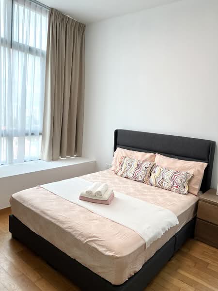 Soleil @ Sinaran, 2 Sinaran Drive, 1 Bedroom, 581 sqft, Condominium For Rent, by Sharon Wong, 500068289 - Bedroom - PropertyGuru.com.sg
