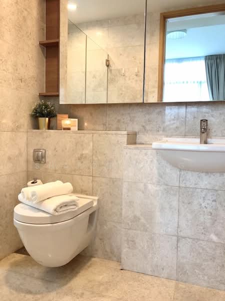 Soleil @ Sinaran, 2 Sinaran Drive, 1 Bedroom, 581 sqft, Condominium For Rent, by Sharon Wong, 500068289 - Bathroom - PropertyGuru.com.sg