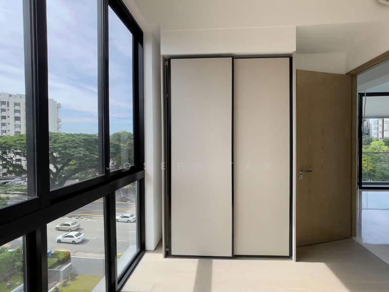 For Sale - The Enclave Holland