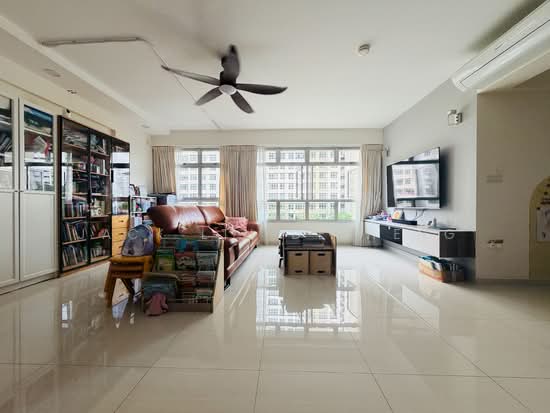 For Sale - 876C Tampines Avenue 8