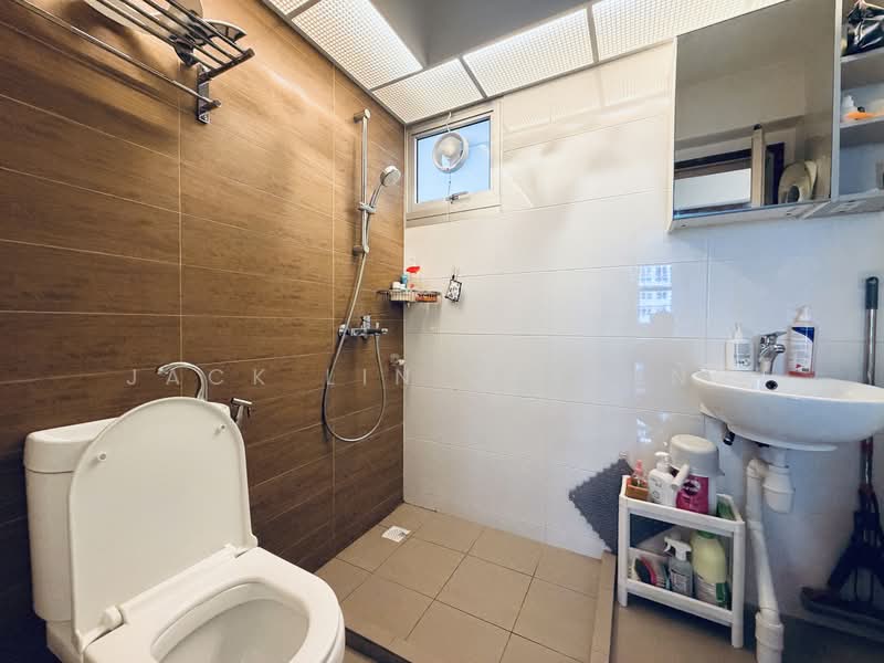 876C Tampines Avenue 8 HDB Flat For Sale at S$ 868,000 | PropertyGuru Singapore