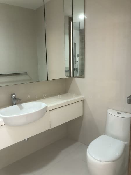 d'Leedon (Former Farrer Court), 11 Leedon Heights, 3 Bedrooms, 1,281 sqft, Condominium For Rent, by Alvin Phua, 500068309 - Bathroom - PropertyGuru.com.sg