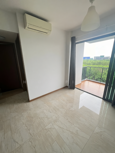 Kingsford Waterbay Condominium For Sale at S$ 1,080,000 | PropertyGuru Singapore - Balcony