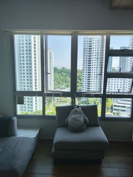 93B Telok Blangah Street 31 HDB Flat For Sale at S$ 998,000 | PropertyGuru Singapore - Living Room