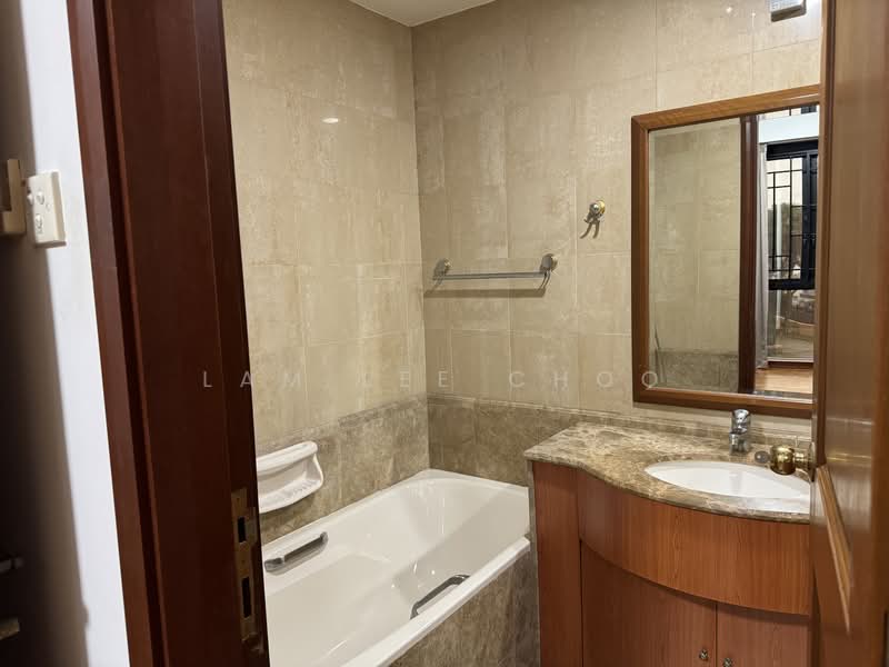 Bishan 8, 61 Bishan Street 21, 3 Bedrooms, 1,163 sqft, Condominium For Rent, by Lam Lee Choo, 500068331 - Bathroom - PropertyGuru.com.sg