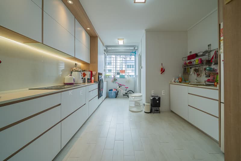 541 Serangoon North Avenue 4 HDB Flat For Sale at S$ 708,888 | PropertyGuru Singapore - Kitchen