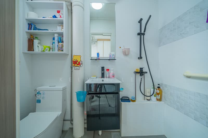541 Serangoon North Avenue 4 HDB Flat For Sale at S$ 708,888 | PropertyGuru Singapore - Bathroom