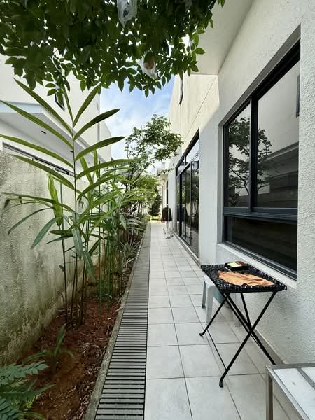 Luxus Hills Semi-Detached House For Sale at S$ 6,200,000 | PropertyGuru Singapore - Exterior