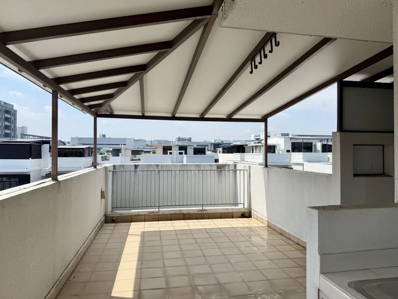 Luxus Hills Semi-Detached House For Sale at S$ 6,200,000 | PropertyGuru Singapore - Balcony