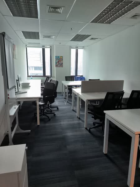 Hong Leong Building, 16 Raffles Quay, 985 sqft, Office For Rent, by Mary Lau, 500068349 - CommercialGuru.com.sg